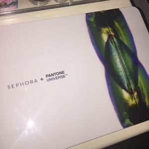 Sephora X Pantone Shades of Nature Palette