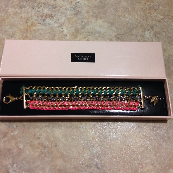 VS bracelet