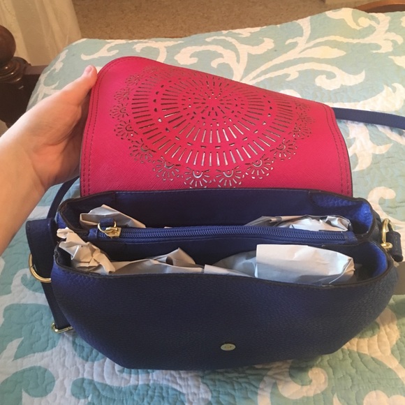 Blue purse - Picture 2 of 4