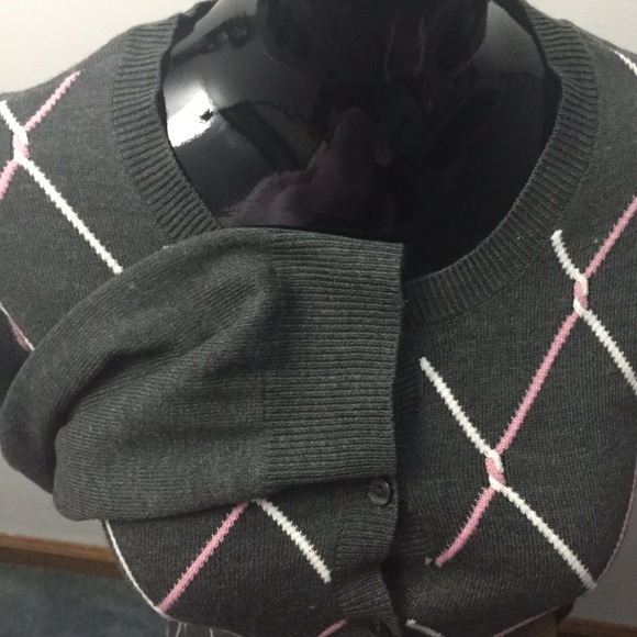Button down grey Sweater - Picture 4 of 4