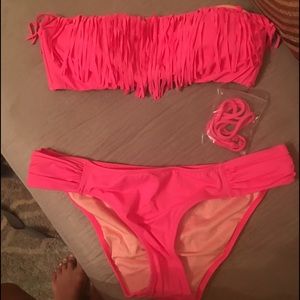 Medium VS pink fringe bikini