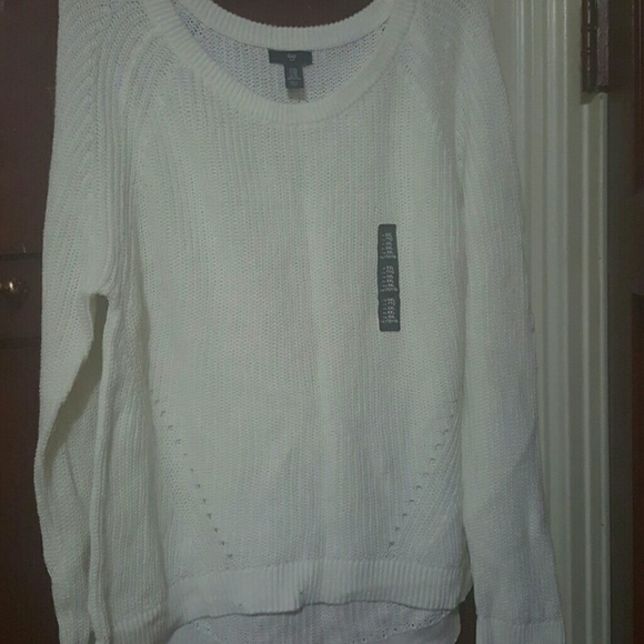 Gap White Sweater