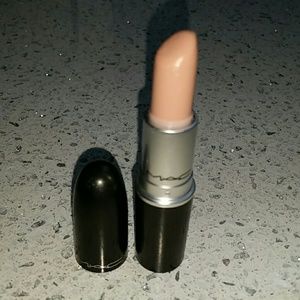 mac 2n lipstick