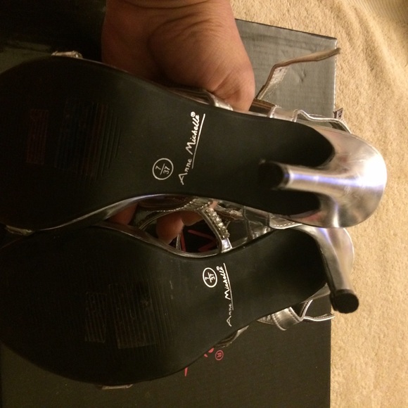 Silver high heels .PERFECT FOR THE HOLIDAYS - Picture 3 of 4