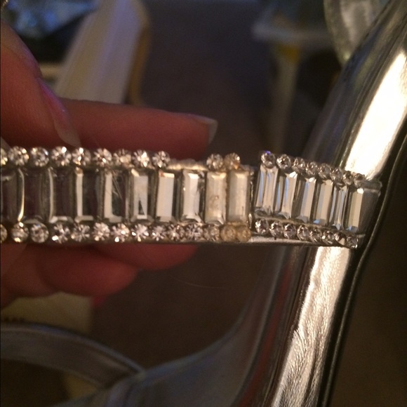 Silver high heels .PERFECT FOR THE HOLIDAYS - Picture 2 of 4