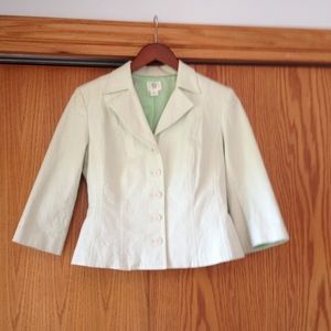 👠Pretty crop Blazer