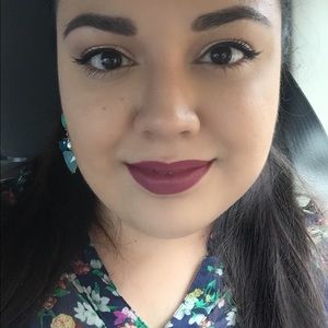 Meet your Posher, Veronica