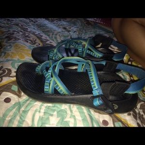 CHACOS SIZE 8