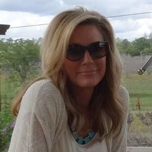 Meet your Posher, Cari