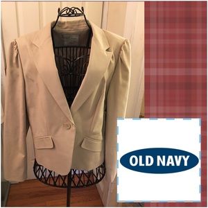 Short waisted Blazer NWOT.