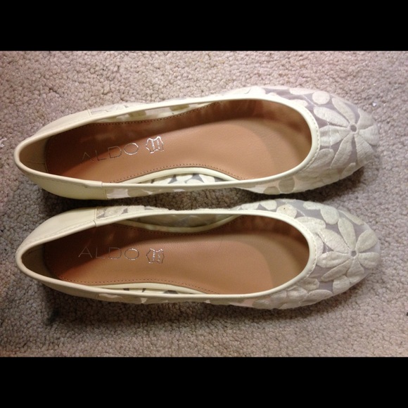 Aldo flats
