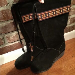 MARC JACOBS EMBROIDERED WEDGE BOOT - SZ 38