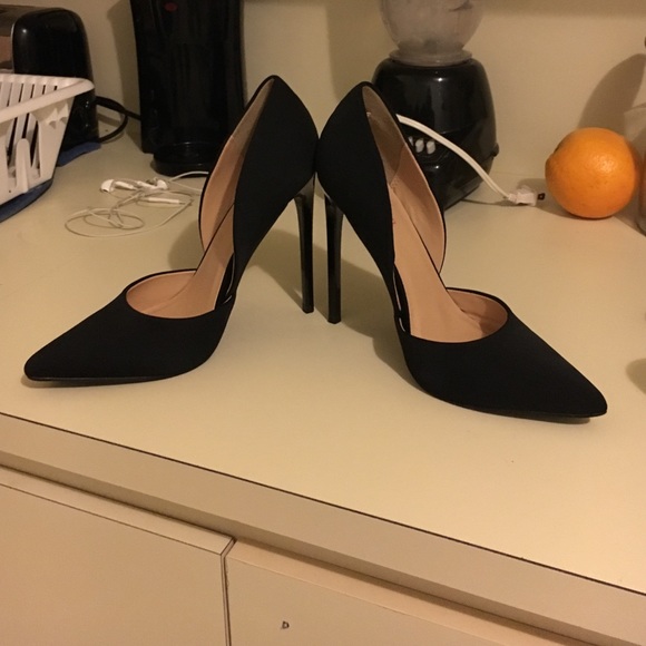 Never been worn, black heels - Picture 3 of 3
