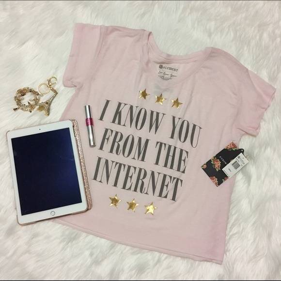 Blush Pink Graphic Crop Tee - Picture 2 of 4