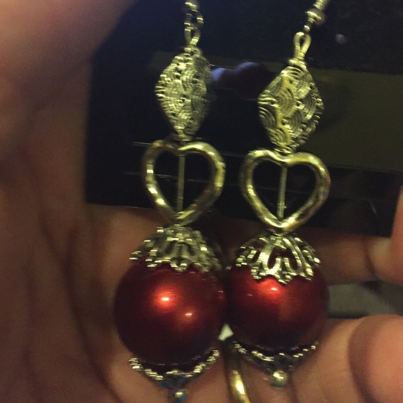 Earrings - Picture 3 of 3