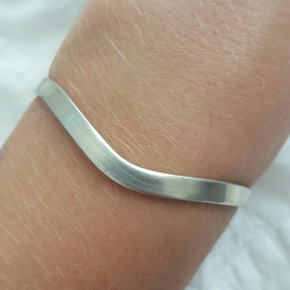 Sterling silver bracelet!! Genuine. - Picture 4 of 4