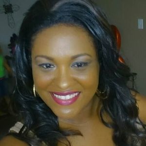 Meet your Posher, Simone