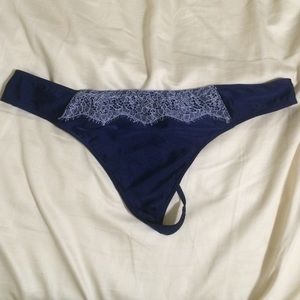 SUPER SEXY Victoria's Secret V-String Thong