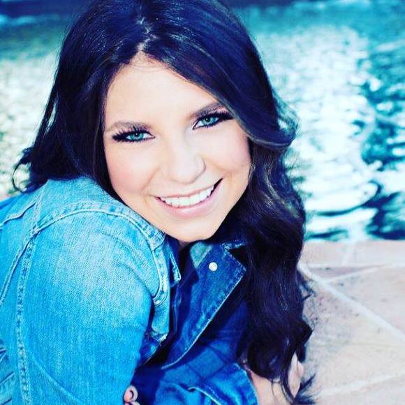 Meet your Posher, Maddi