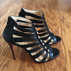 Christian Louboutin Denis Button Sandal in 40.5 Christian Louboutin Denis Button Sandal in 40.5