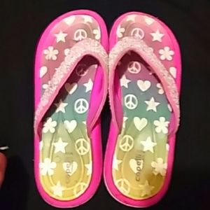 Flip flops.