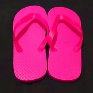 Flip flops.