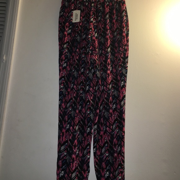 Abstract Aztec Joggers 💋 - Picture 2 of 4