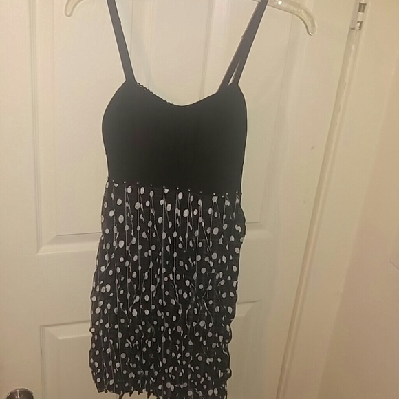 Dress - Picture 2 of 4