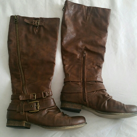 Dark Brown Boots by Carlos Santana