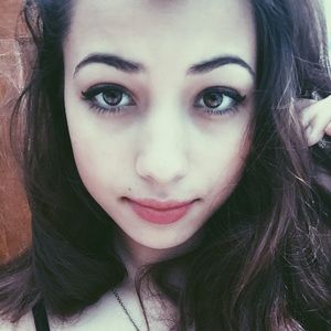 Meet your Posher, Eliana