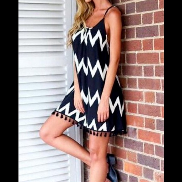 💋Mini dress/beach cover up💋 Make an offer!! - Picture 2 of 4