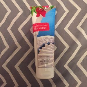 B&BW body cream in Mediterranean blue waters ❤️
