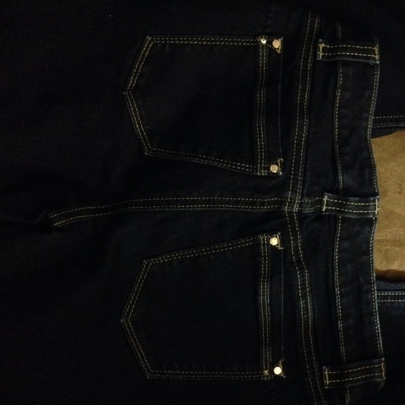 White House Black Market crop leg jeans - Picture 2 of 6