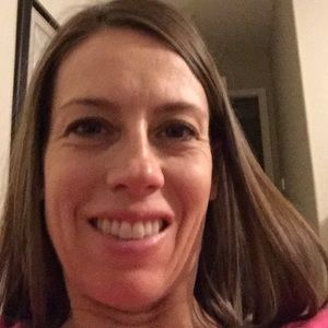 Meet your Posher, Holly