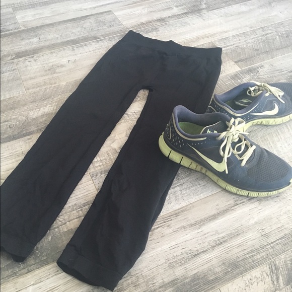 Black Legging Capris