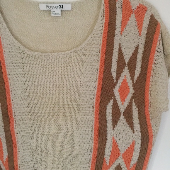 Forever 21 Crochet Aztec Print Top 🌵 - Picture 2 of 2