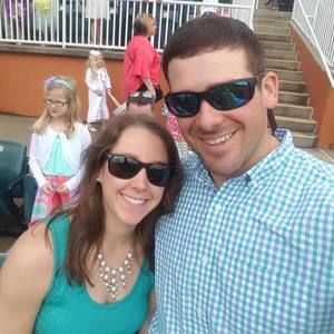 Meet your Posher, Laura