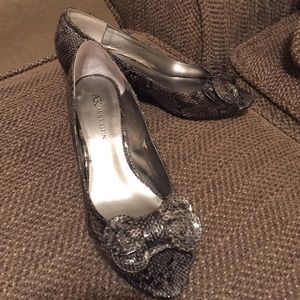 Anne Klein Wedges Size 6 1/2 NWOT