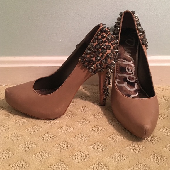 Sam Edelman Spiked Roza Heels, Nude