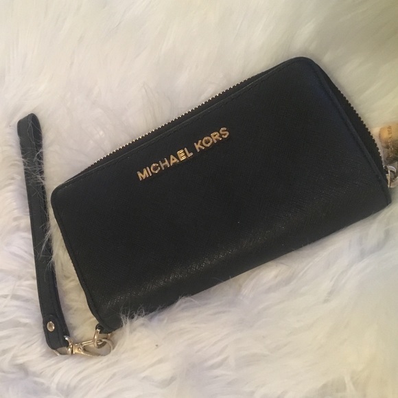 Micheal Kors Wallet