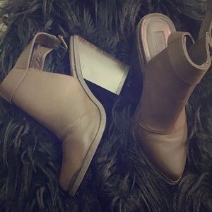 Forever 21 Brown Booties Forever 21 Brown Booties