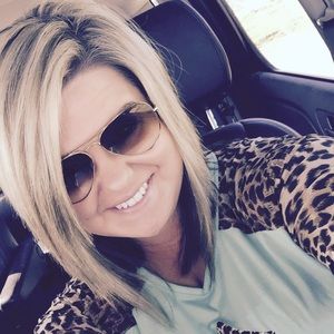 Meet your Posher, Traka