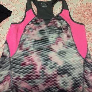 Lot 4 workout tank tops