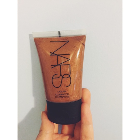 NARS Laguna illuminator