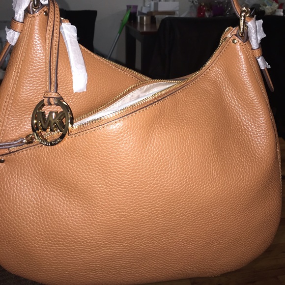 NEW MK WITH TAGS