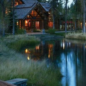 Meet your Posher, Valerie