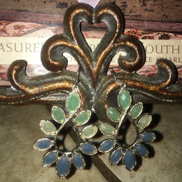 💋Dangle beaded hoop Earrings