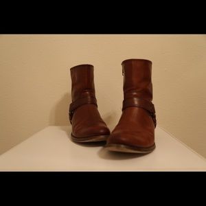 Frye Phillip Harness Short Boot