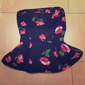 Strapless flora Hollister top