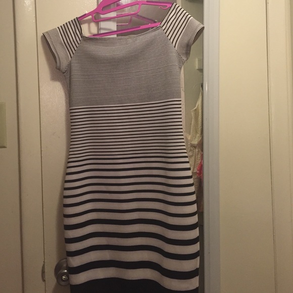 Hour glass fitted striped shirt dress. M/juniors